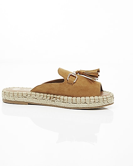 360 degree animation of product Light brown backless espadrille loafers frame-9