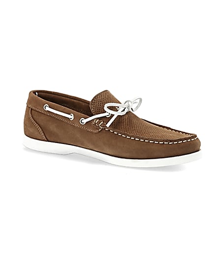 360 degree animation of product Light brown suede boat shoes frame-17