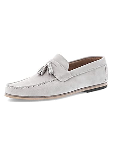 360 degree animation of product Light grey suede tassel loafers frame-1