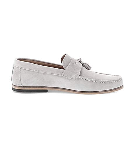 360 degree animation of product Light grey suede tassel loafers frame-15