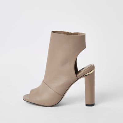 Light pink leather shoe boot