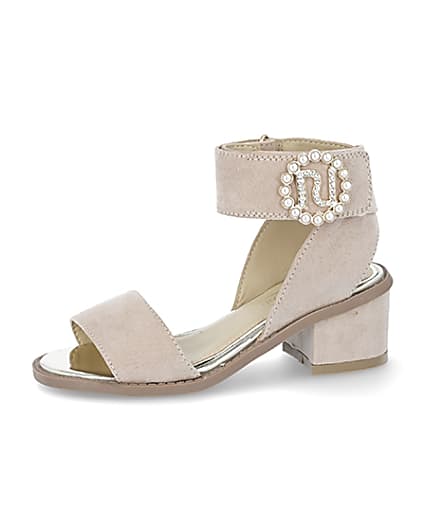 360 degree animation of product Light pink pearl buckle heeled sandals frame-2