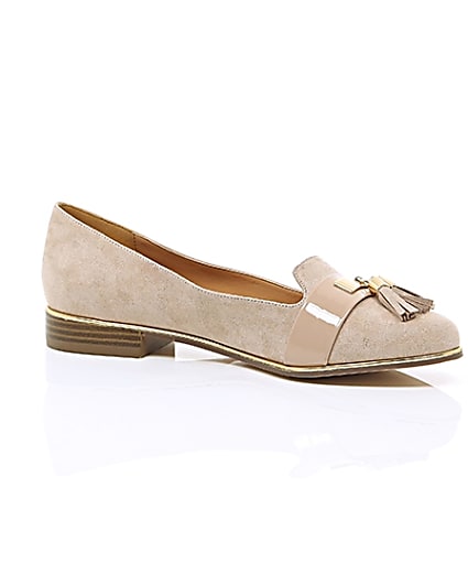 360 degree animation of product Light pink tassel loafers frame-8