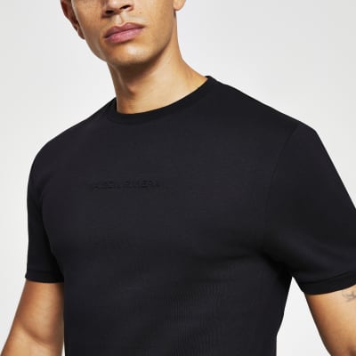 black muscle fit t shirt