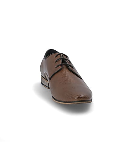 360 degree animation of product Mid brown textured derby shoes frame-20