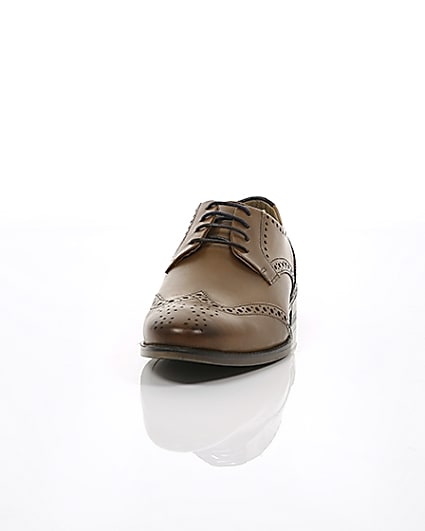 360 degree animation of product Mid brown wide fit leather lace-up brogues frame-2