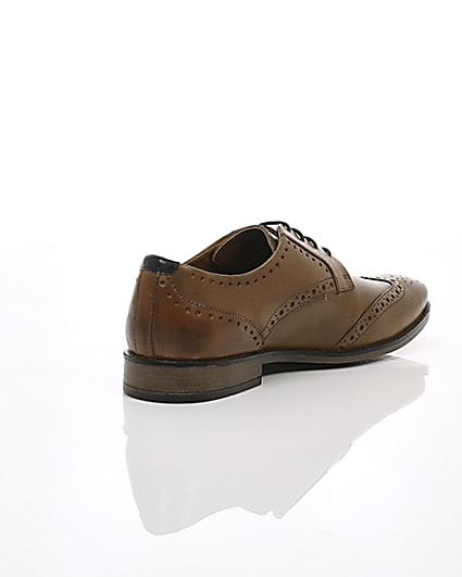 360 degree animation of product Mid brown wide fit leather lace-up brogues frame-12