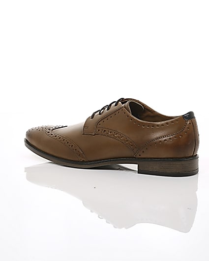 360 degree animation of product Mid brown wide fit leather lace-up brogues frame-19