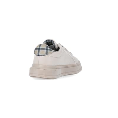 360 degree animation of product Mini boys Beige Check Lined Trainers frame-11