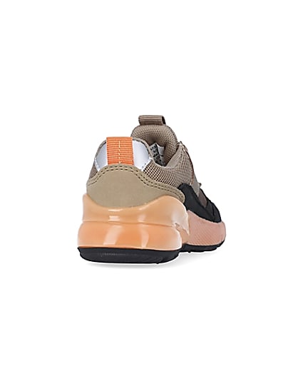 360 degree animation of product Mini boys beige colour block runner trainers frame-10