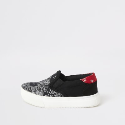 boys slip on trainers