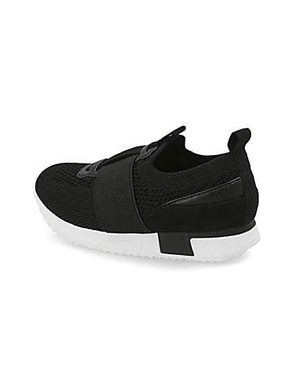 360 degree animation of product Mini boys black elasticated knitted trainer frame-5