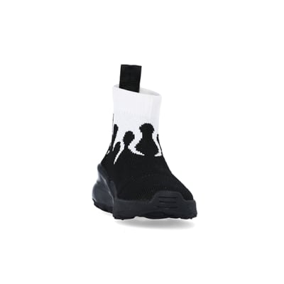 360 degree animation of product Mini Boys Black Flame HiGH Top Trainers frame-20