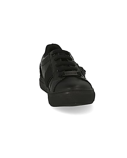 360 degree animation of product Mini boys black lion embossed trainers frame-20