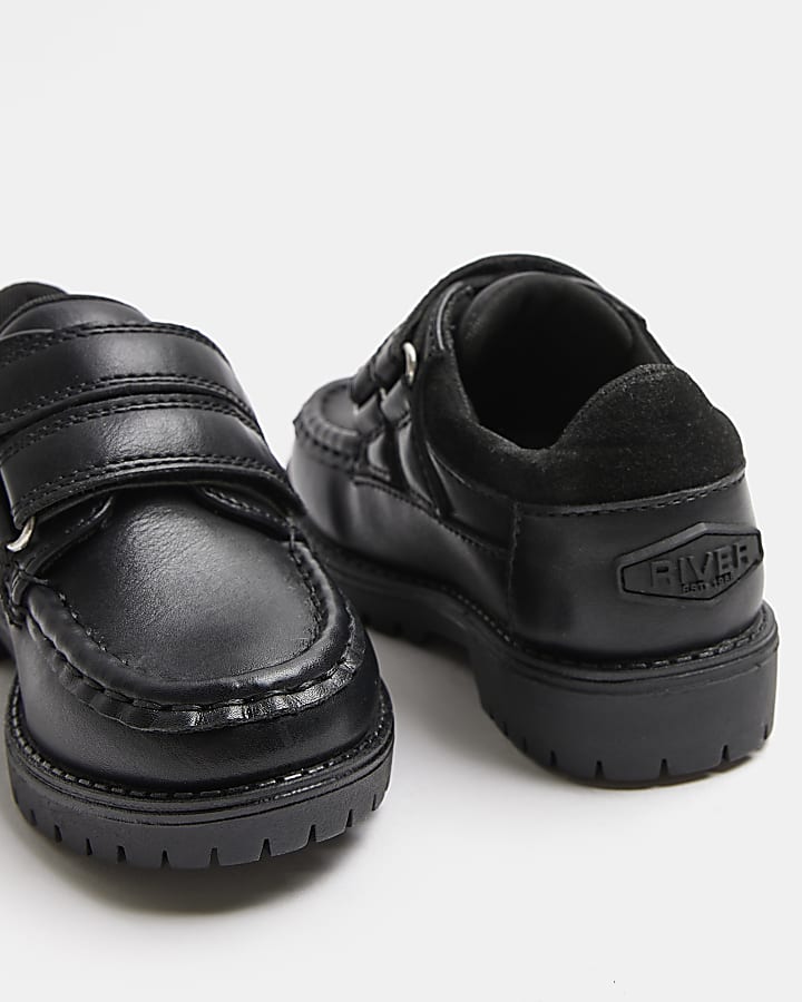Mini boys black velcro shoes