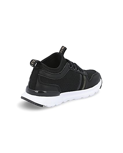 360 degree animation of product Mini boys black wasp runner trainers frame-12