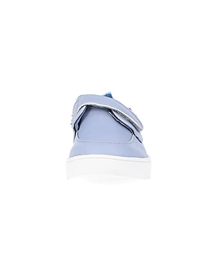 360 degree animation of product Mini boys blue boat shoes frame-21