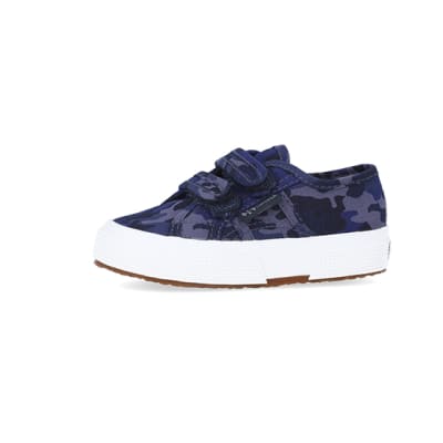 360 degree animation of product Mini Boys Blue Camo Print Superga Trainers frame-2