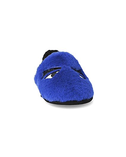 360 degree animation of product Mini boys blue faux fur monster slippers frame-20