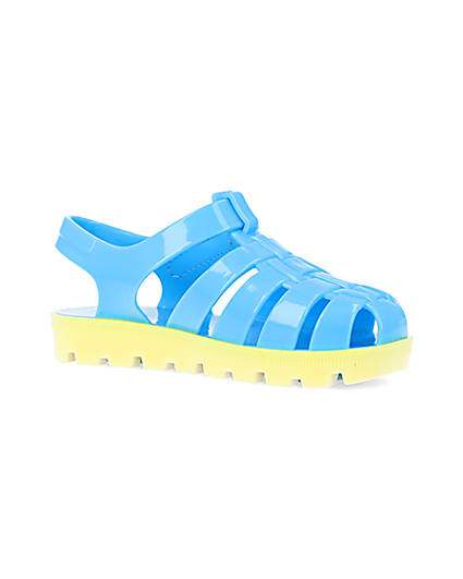 360 degree animation of product Mini boys blue rubber velcro jelly sandals frame-17