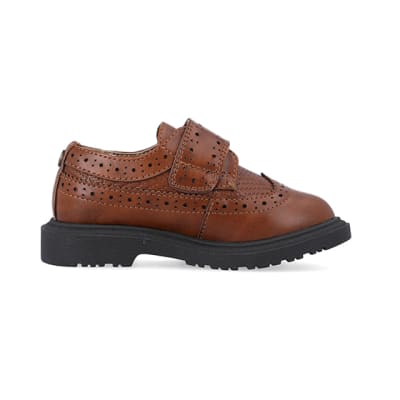 360 degree animation of product Mini boys brown brogue shoes frame-15