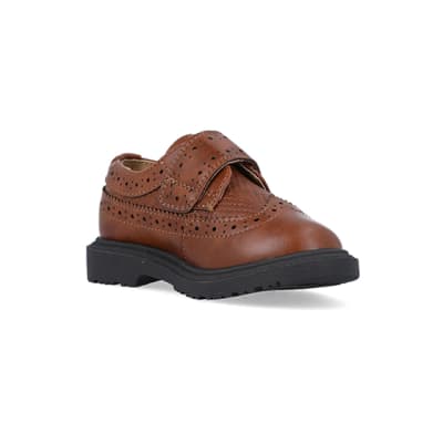 360 degree animation of product Mini boys brown brogue shoes frame-18