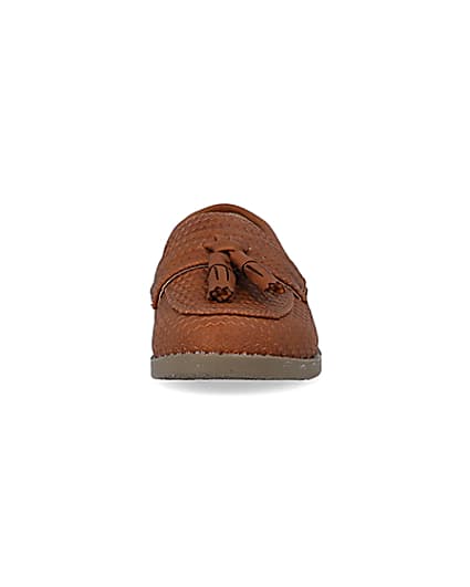 360 degree animation of product Mini Boys Brown Faux Leather Embossed Loafer frame-21