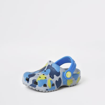 infant crocs camo