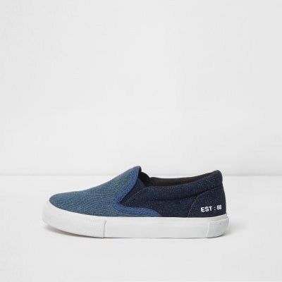 boys plimsolls