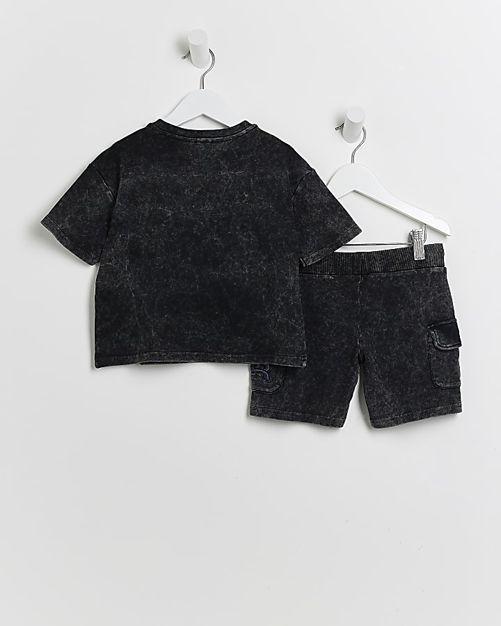 Mini boys grey acid wash cargo shorts outfit