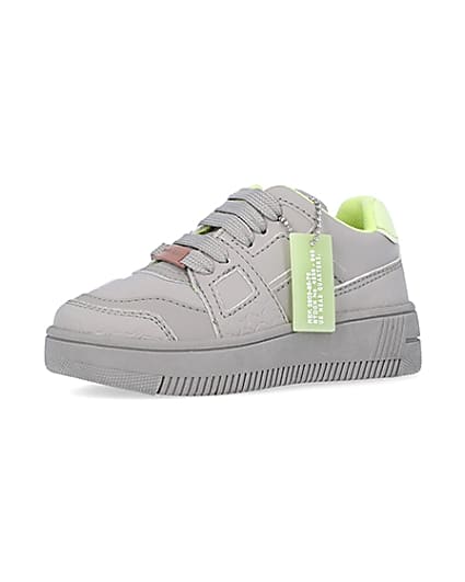 360 degree animation of product Mini boys grey lace up court trainers frame-1
