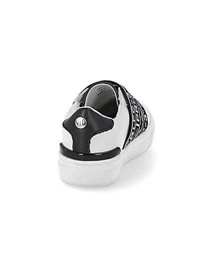 360 degree animation of product Mini boys Prolific white strap trainers frame-10