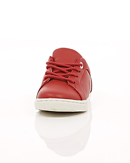 360 degree animation of product Mini boys red faux leather trainers frame-3