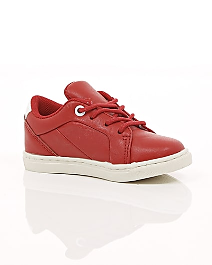 360 degree animation of product Mini boys red faux leather trainers frame-8