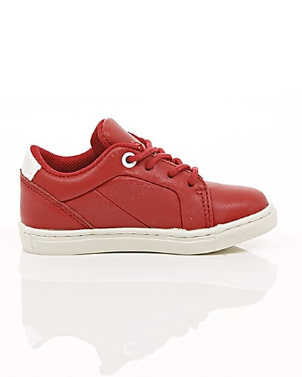 360 degree animation of product Mini boys red faux leather trainers frame-10