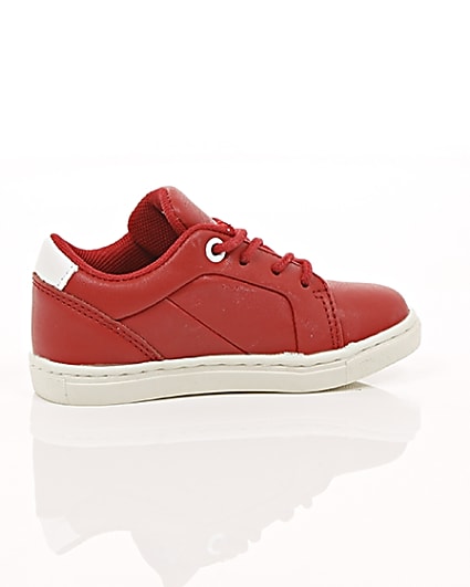 360 degree animation of product Mini boys red faux leather trainers frame-11