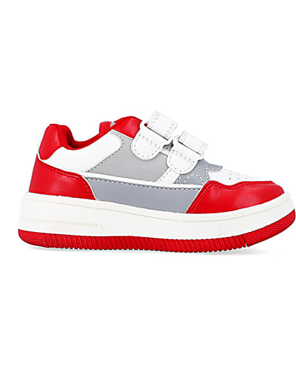 360 degree animation of product Mini boys red Pu Velcro trainers frame-15