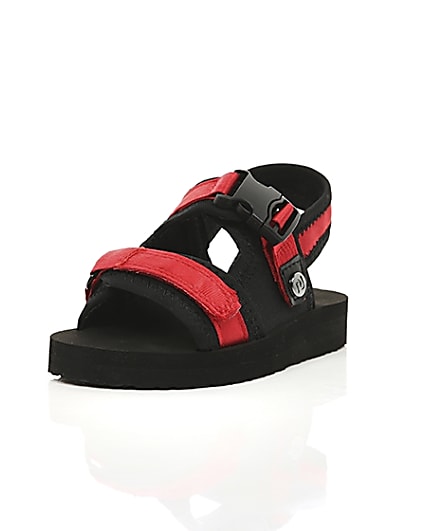 360 degree animation of product Mini boys red Velcro sandals frame-0