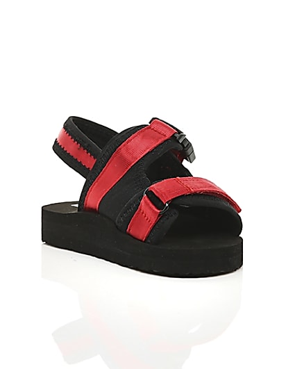 360 degree animation of product Mini boys red Velcro sandals frame-5