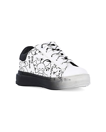360 degree animation of product Mini boys white graphic print wedge trainers frame-18