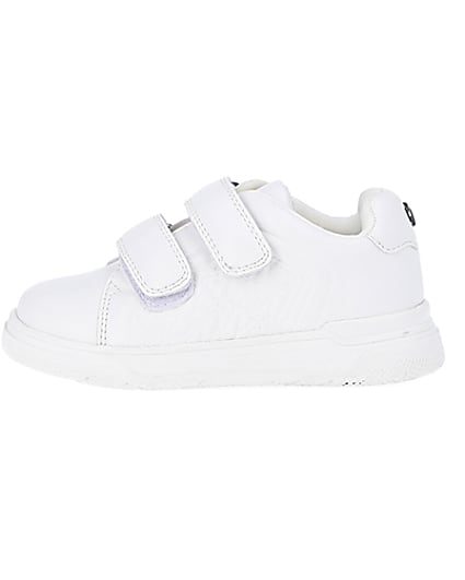 360 degree animation of product Mini Boys White Pu Velcro Embossed Trainers frame-3