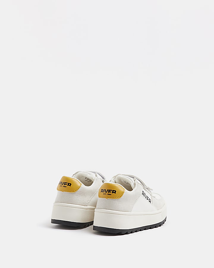 Mini boys white velcro shoes