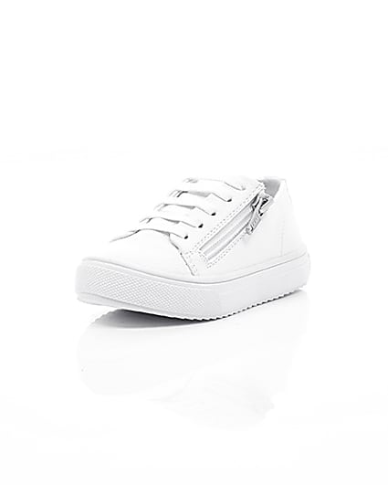 360 degree animation of product Mini boys white zip side lace-up trainers frame-1