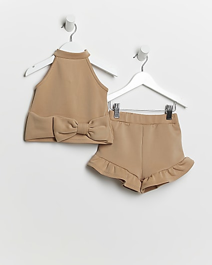Mini girls beige bow cami and shorts outfit