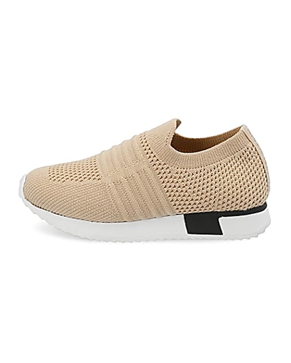 360 degree animation of product Mini girls beige knit runner trainers frame-3