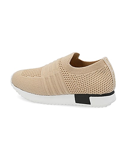 360 degree animation of product Mini girls beige knit runner trainers frame-4