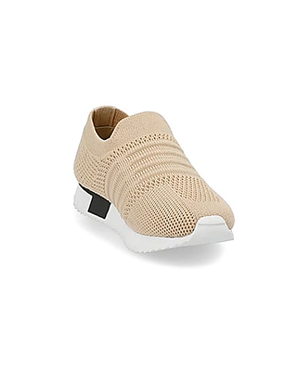 360 degree animation of product Mini girls beige knit runner trainers frame-19