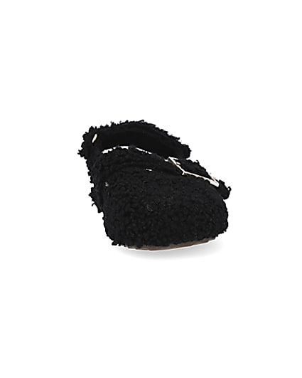 360 degree animation of product Mini girls black borg clog sandals frame-20