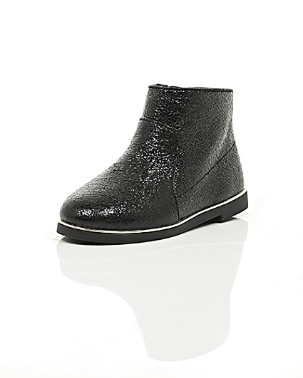 360 degree animation of product Mini girls black crinkle ankle boots frame-1