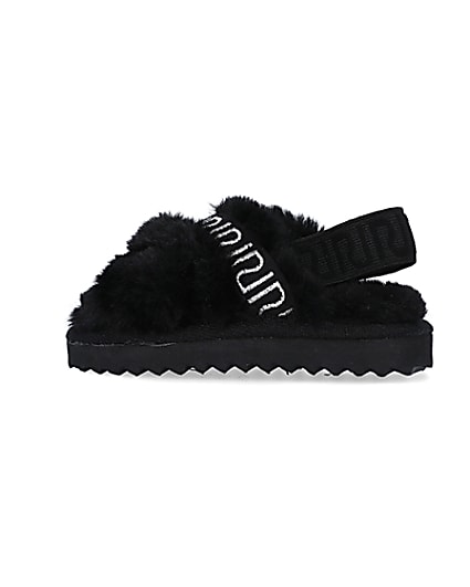 360 degree animation of product Mini Girls Black Crossover Faux Fur Slippers frame-4
